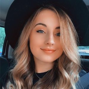 Meet your Posher, Maddie